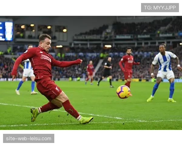 布莱顿防守反击战术奏效 利用对手失误扩大比分