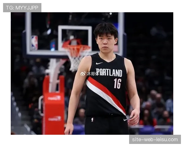 开拓者亨德森28分创新高,杨瀚森回归贡献5分1篮板 开拓者亨德森28分创新高,杨瀚森回归贡献5分1篮板